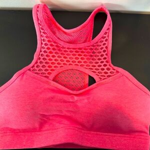 NWOT Lorna Jane sports bra size medium